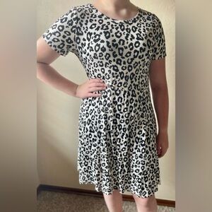 Leopard Print Short Sleeve Dress with Pockets